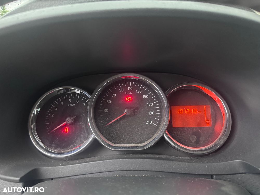 Dacia Lodgy 1.2 TCe Stepway - 8