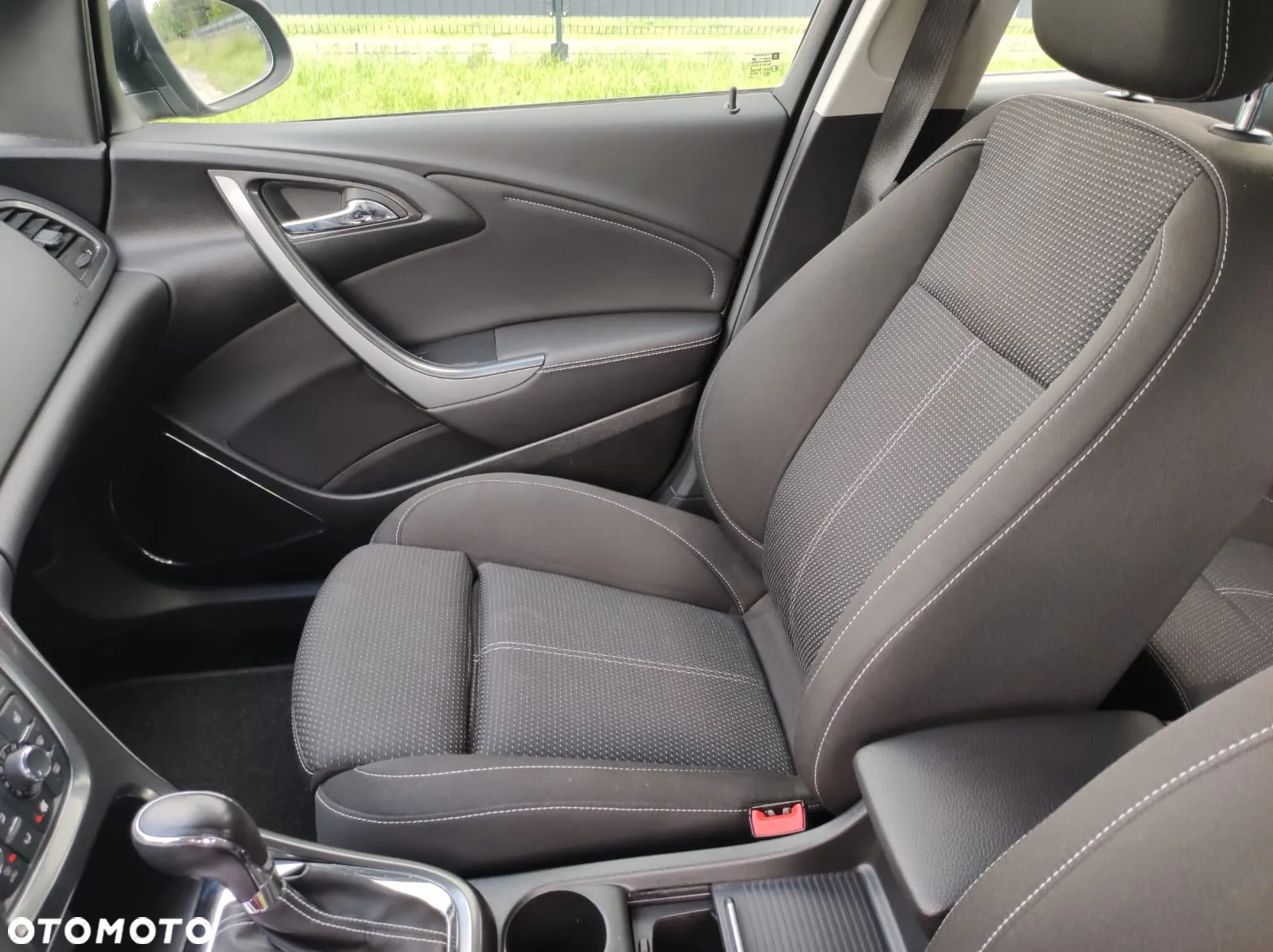 Opel Astra 1.6 Automatik Design Edition - 20