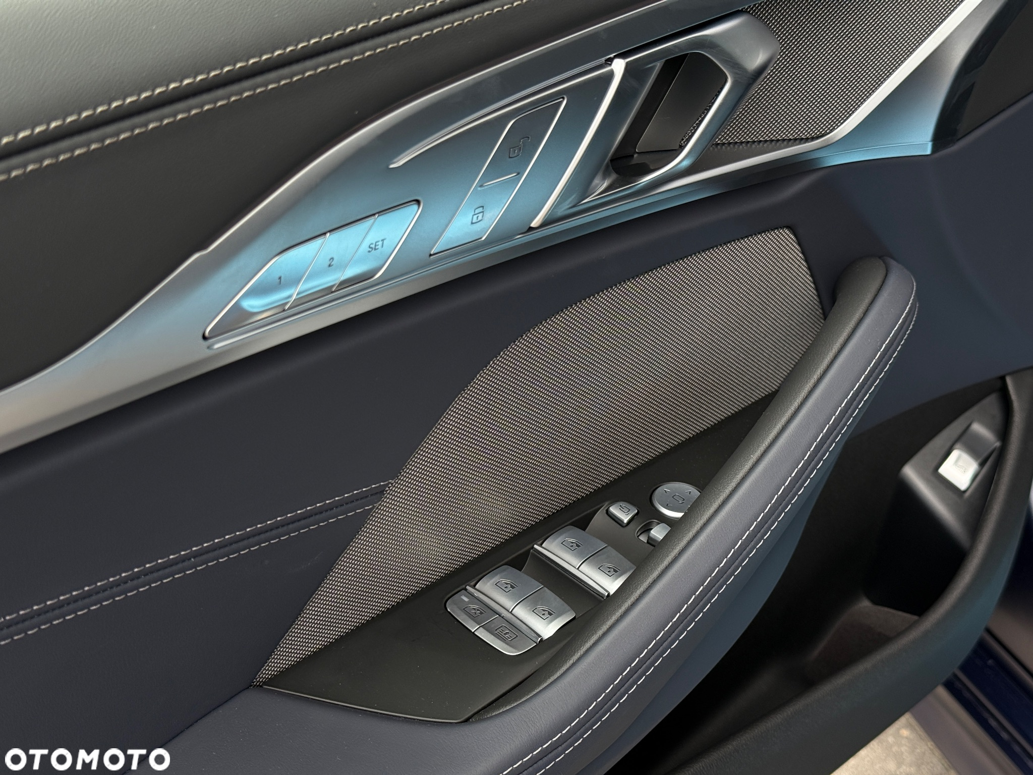 BMW Seria 8 - 15
