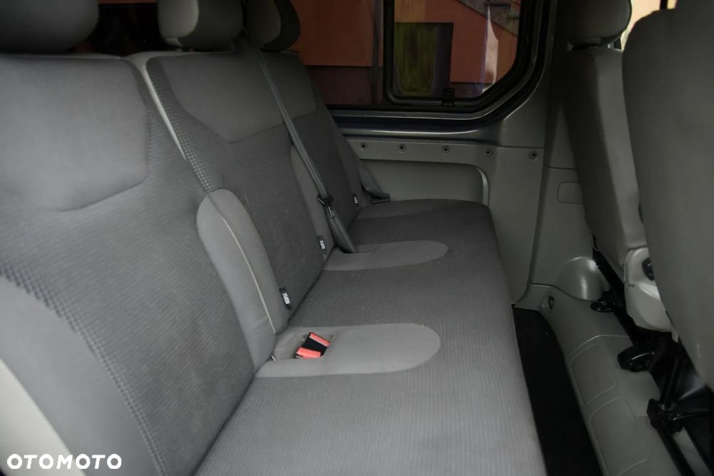 Opel Vivaro - 17