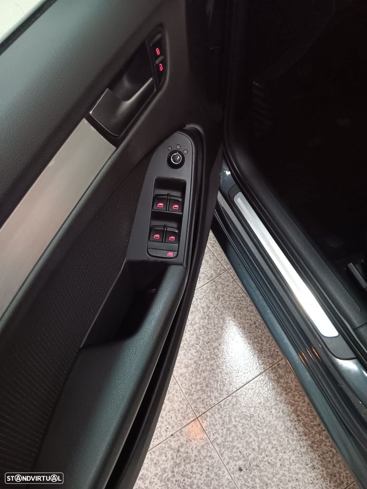 Audi A4 Avant 2.0 TDI DPF S line Sport Pack (plus) - 8