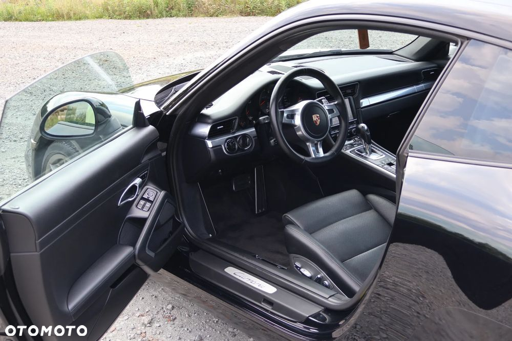 Porsche 911 Carrera PDK - 31