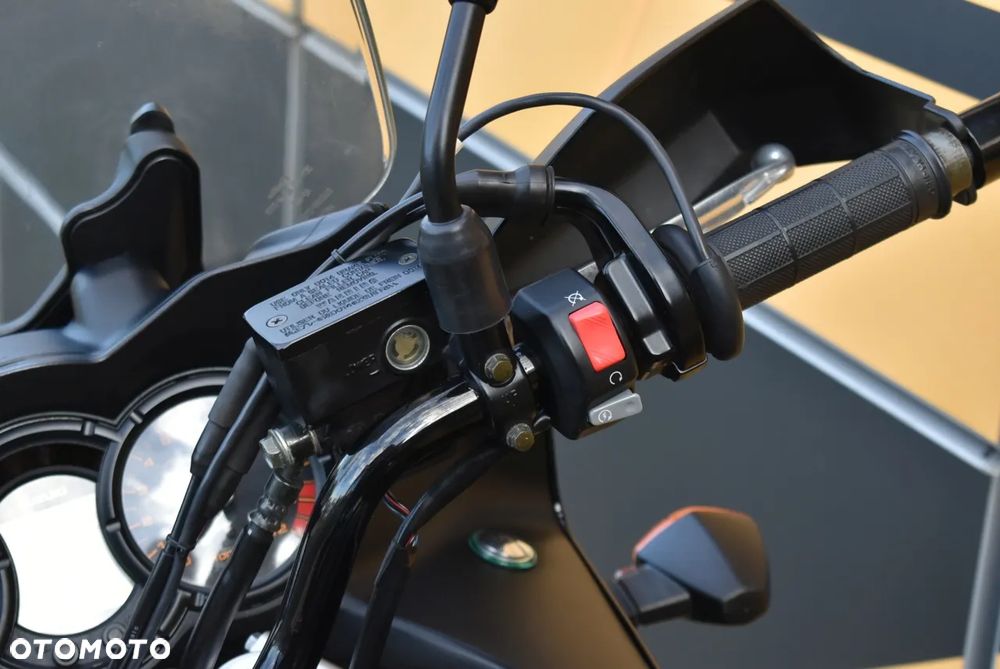 Suzuki V-STROM - 22