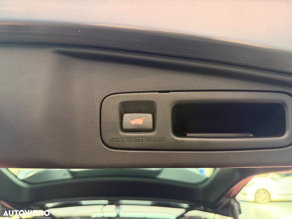 Honda CR-V 1.5 VTEC Turbo 4WD CVT Executive - 19