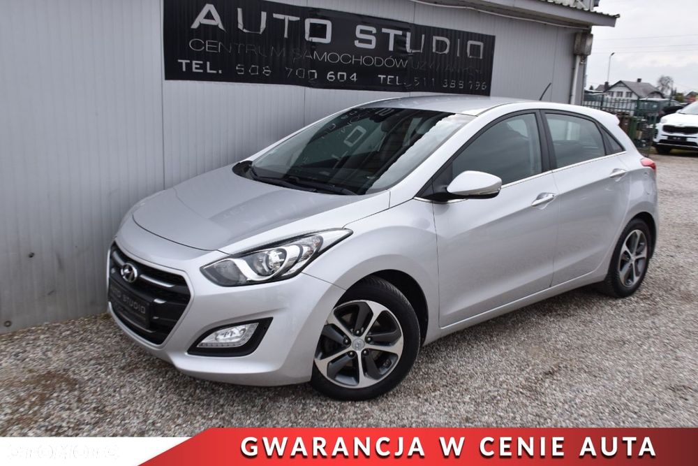 Hyundai i30 1.6 CRDi Fifa World Cup Edition - 30