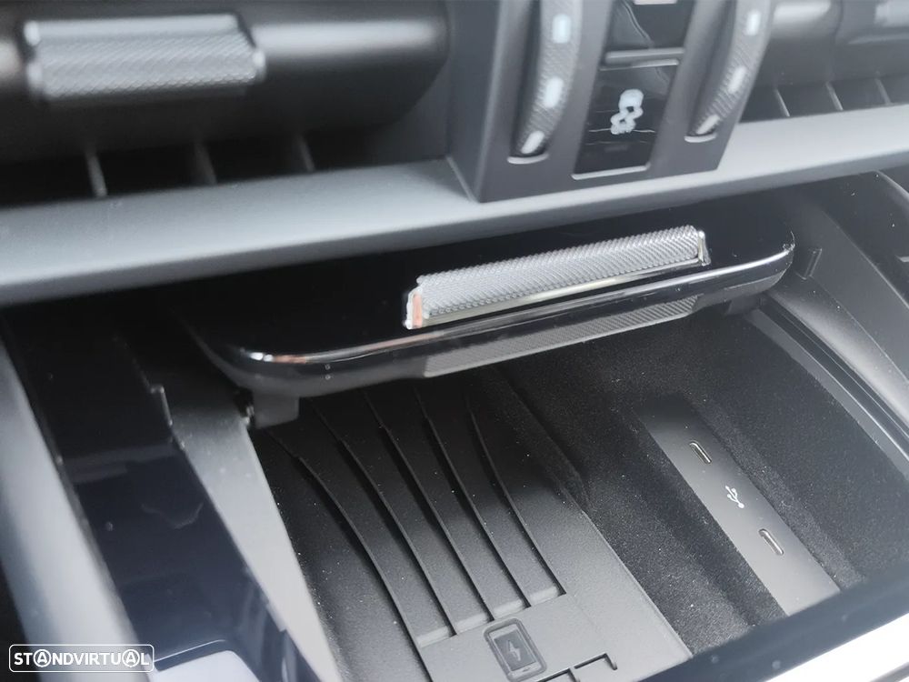 Porsche Cayenne Coupé E-Hybrid - 36