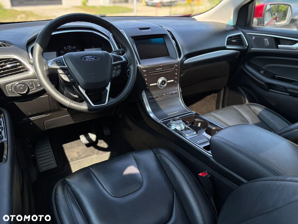 Ford Edge - 32