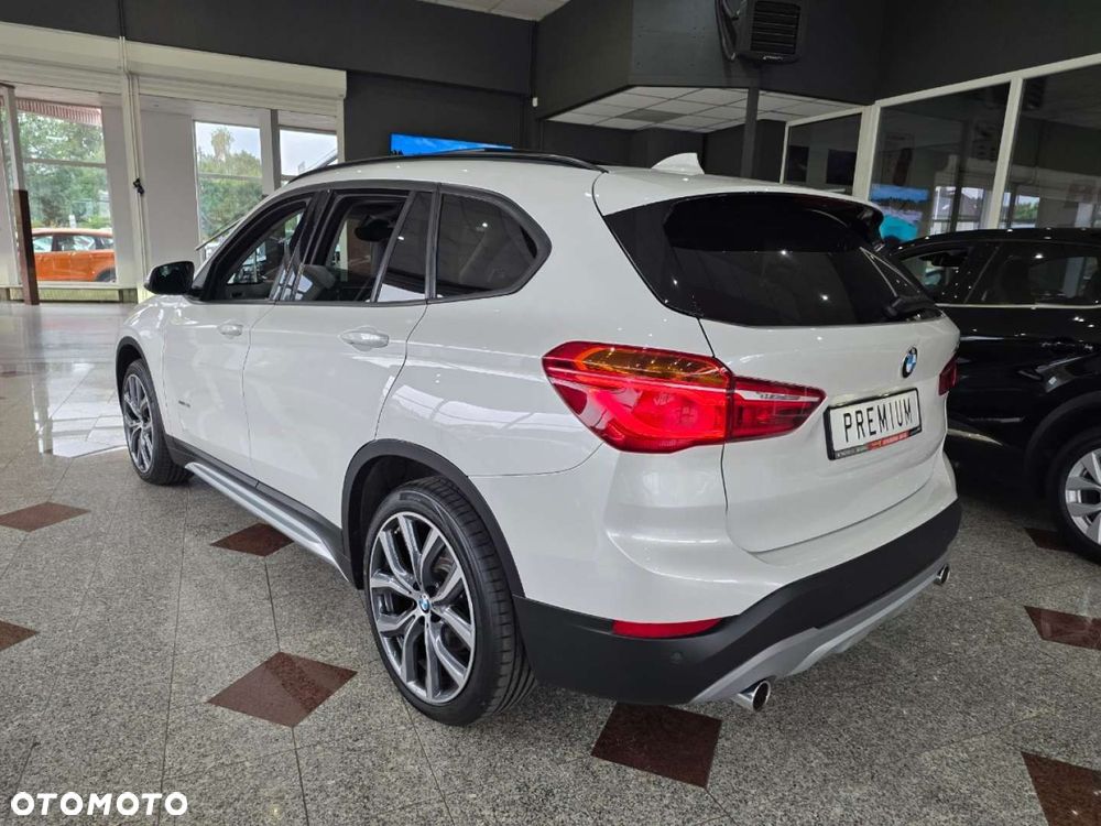 BMW X1 - 10