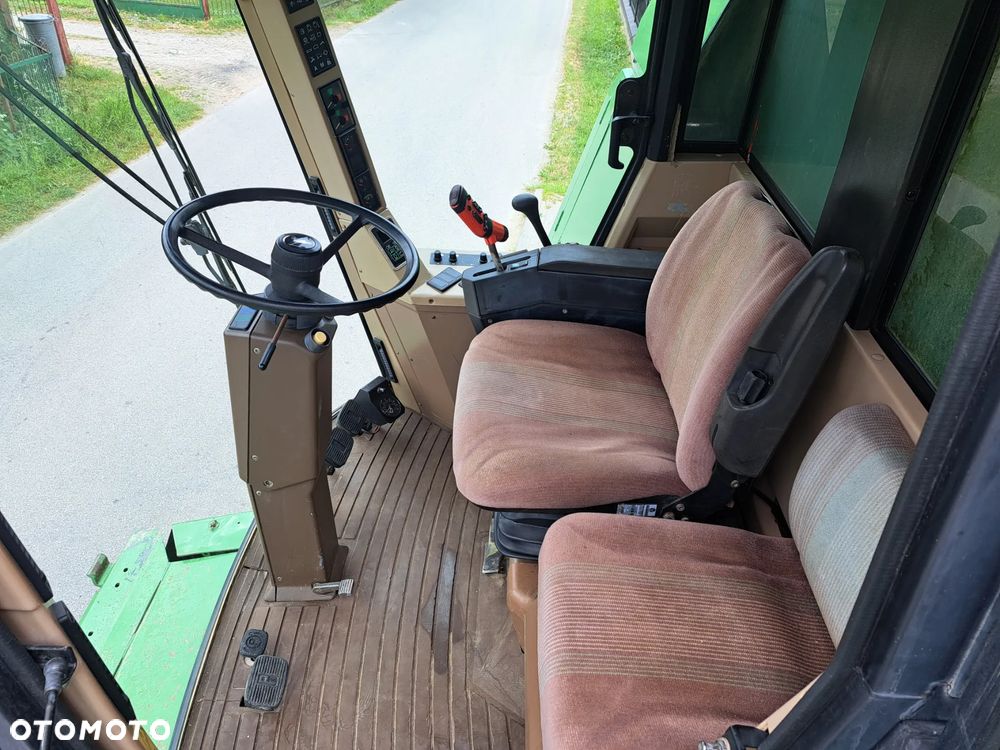 John Deere 2254 - 17