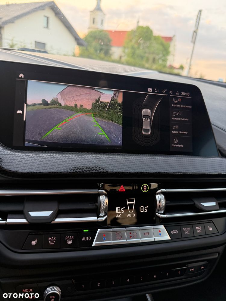 BMW Seria 2 220d xDrive Edition Colorvision - 38