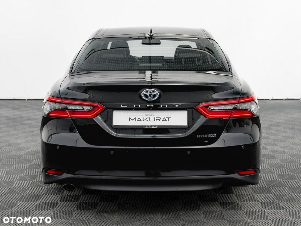 Toyota Camry - 10