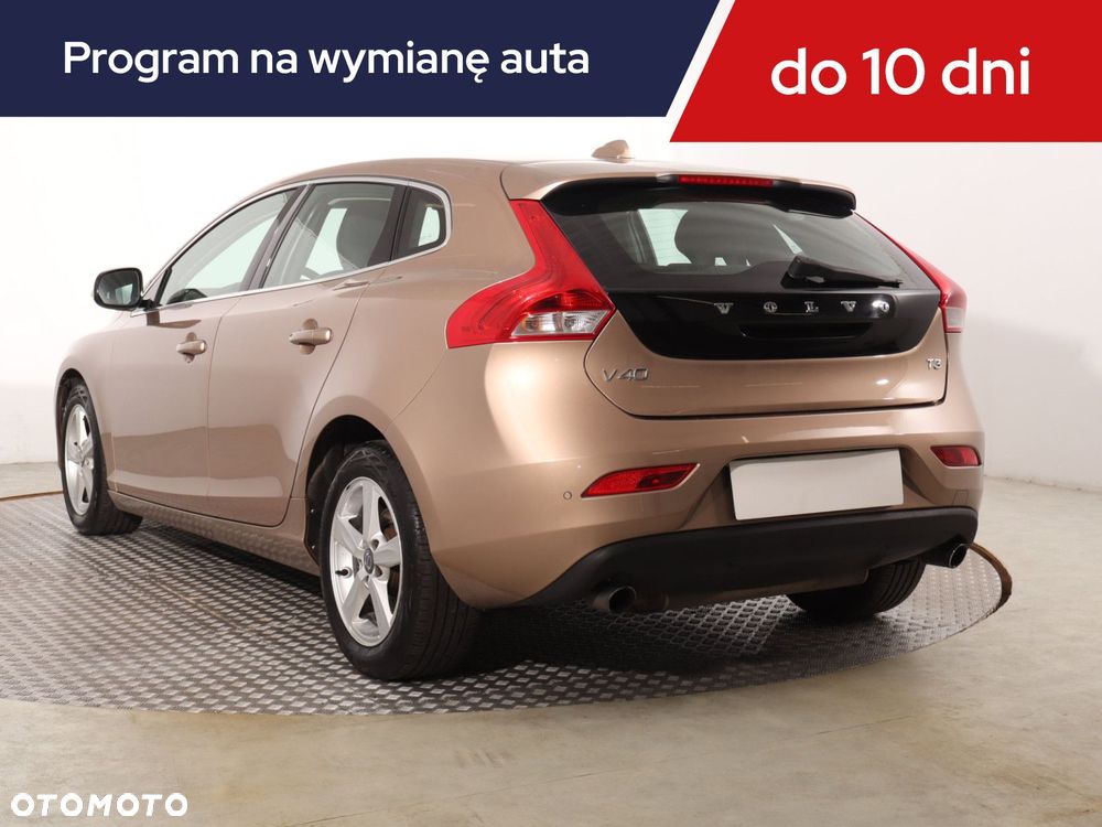 Volvo V40 - 6