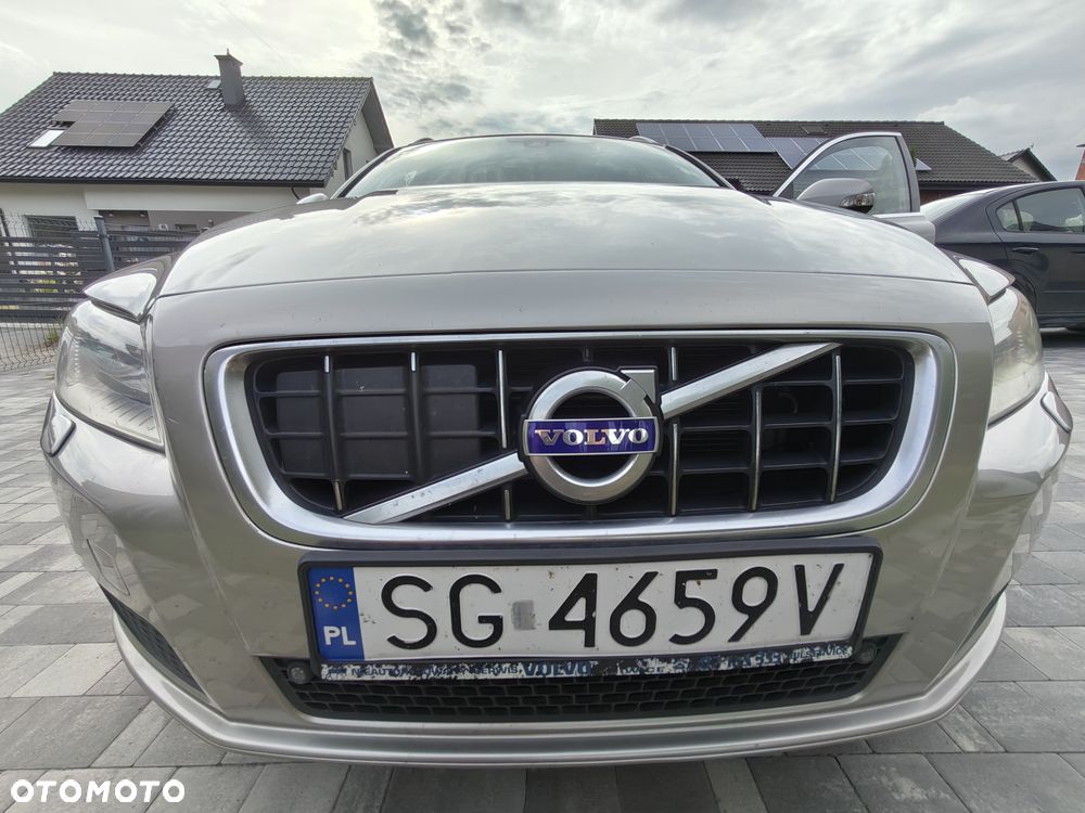 Volvo V70 D5 Summum - 7