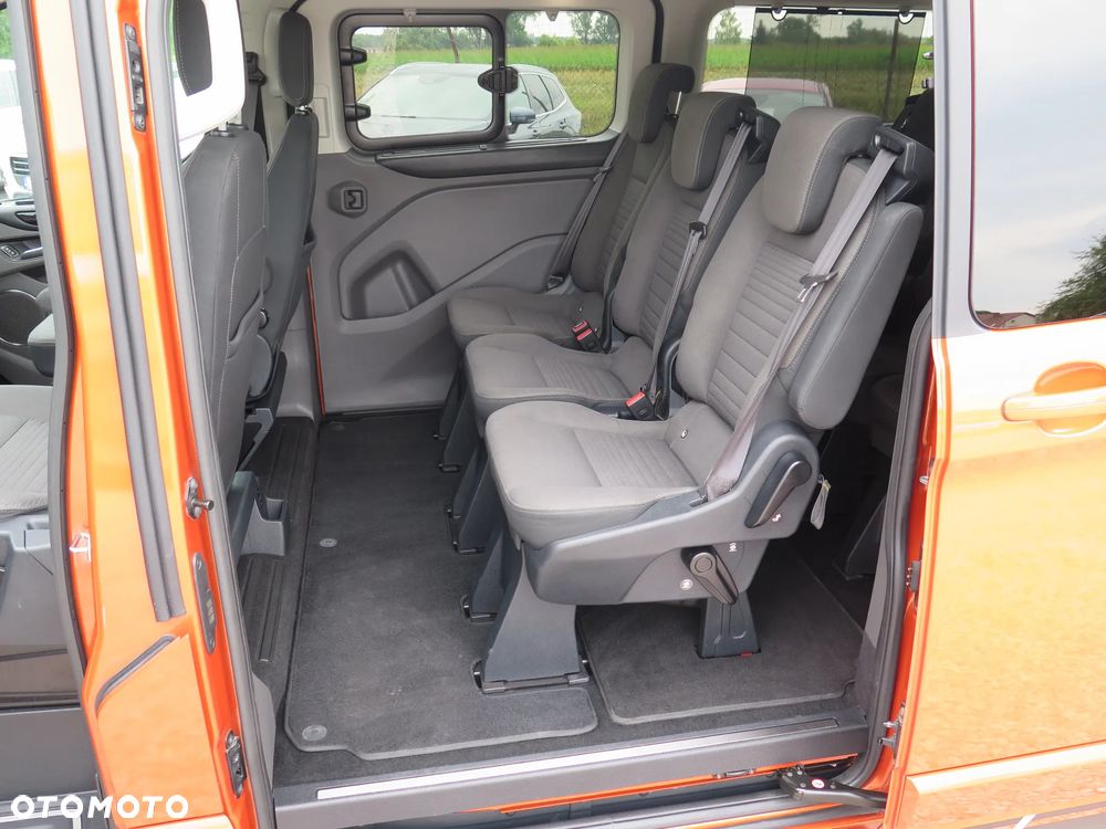 Ford Tourneo Custom 2.0 TDCi L2 Titanium SelectShift - 19