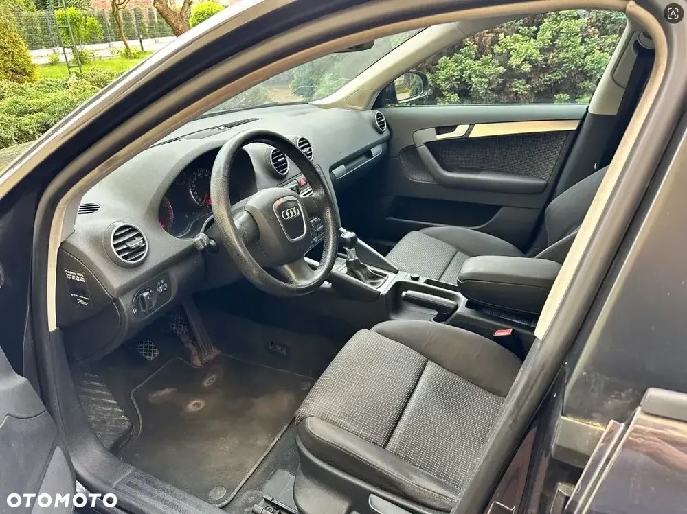 Audi A3 Sportback 1.9 TDI Ambiente - 5