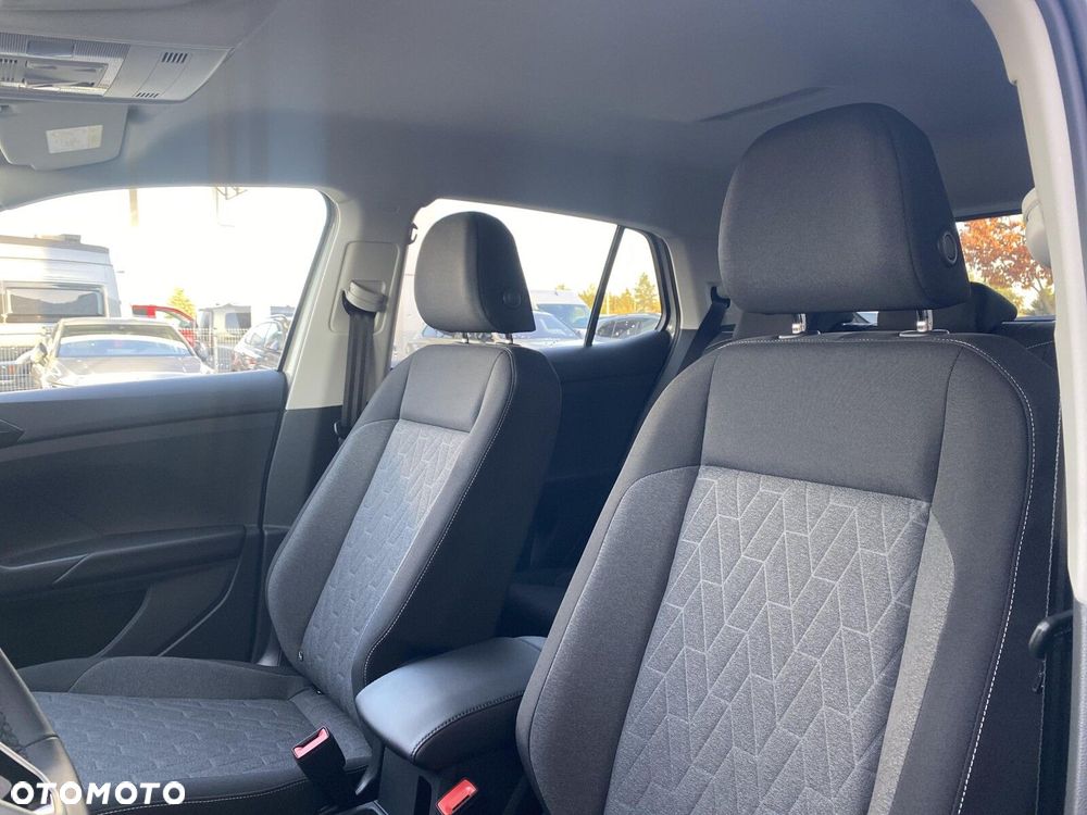 Volkswagen T-Cross - 11