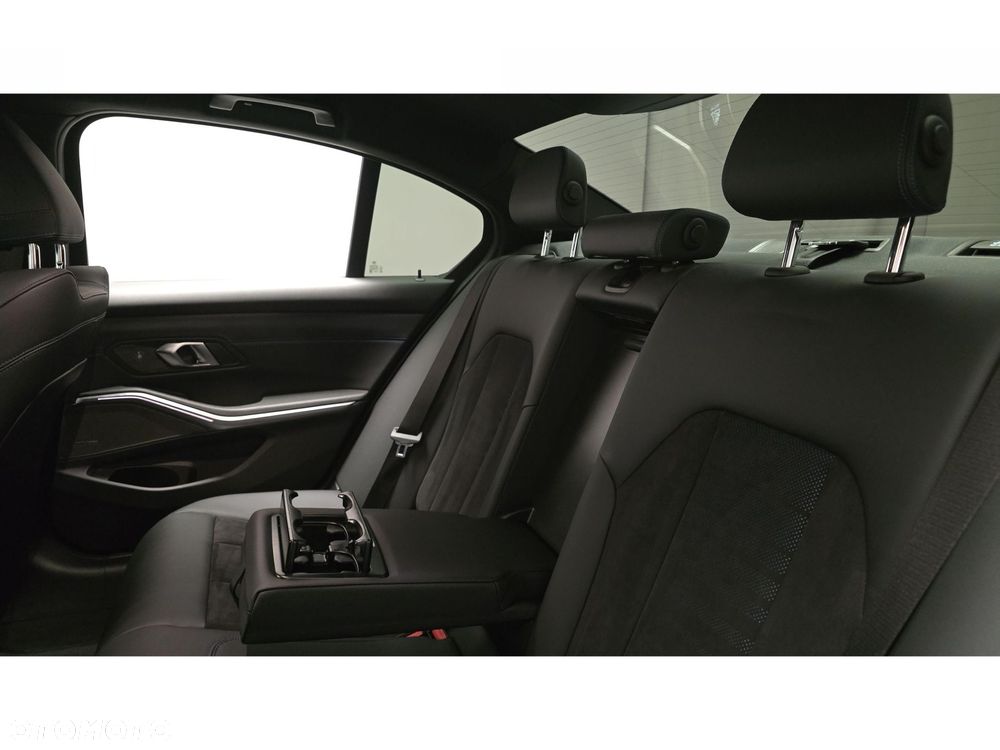 BMW Seria 3 - 23