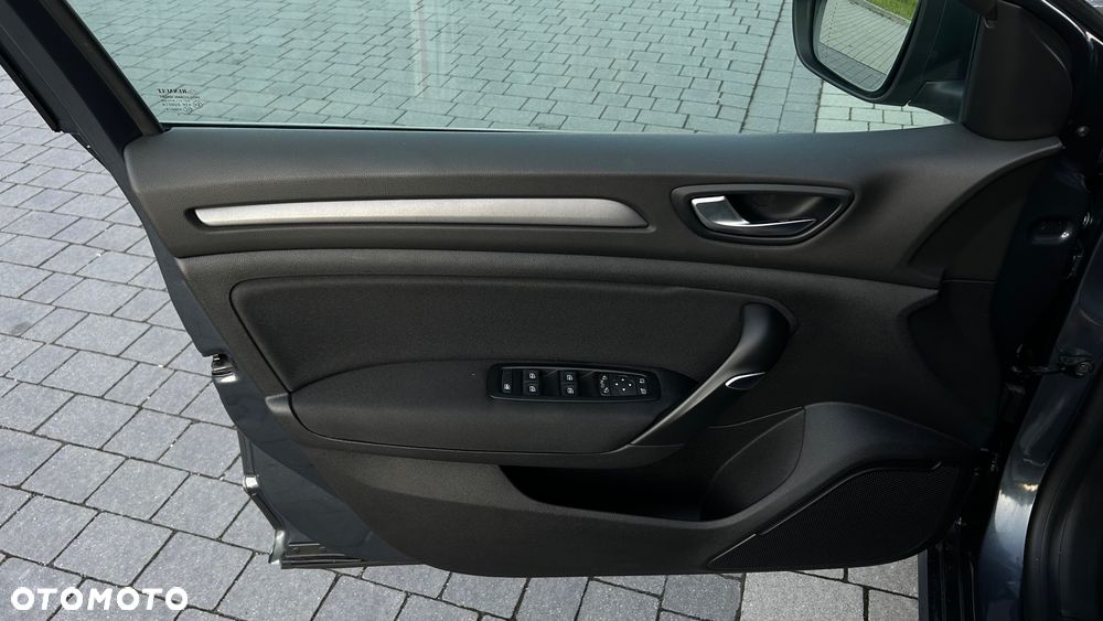 Renault Megane TCe 115 GPF ZEN - 20