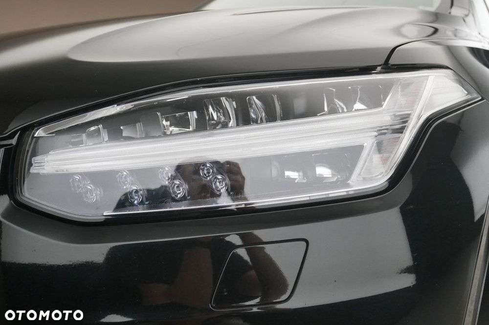 Volvo XC 90 - 13