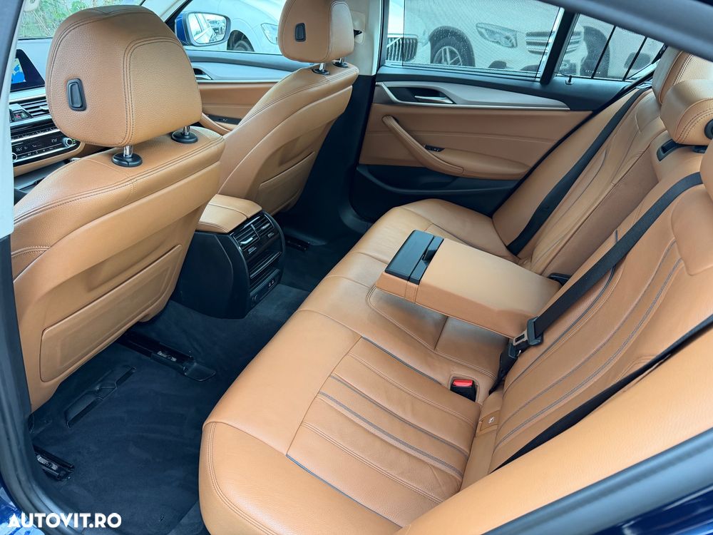 BMW Seria 5 520d Aut. Luxury Line - 13
