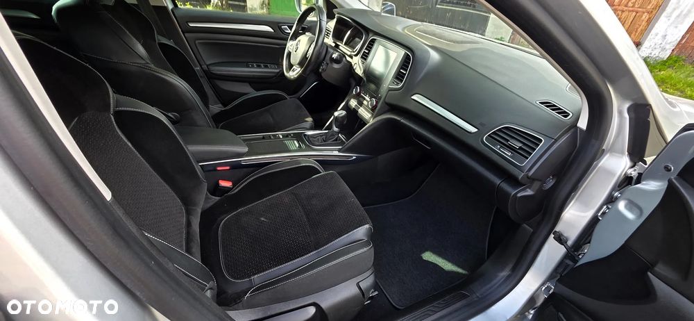 Renault Megane TCe 140 GPF EDC INTENS - 14