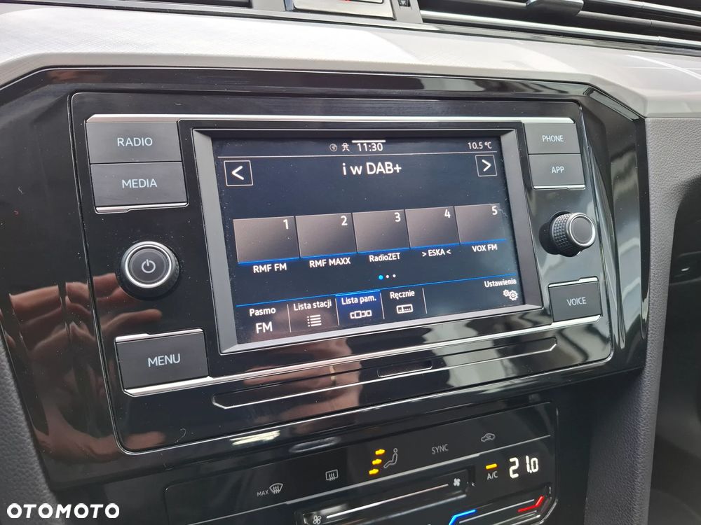 Volkswagen Passat 1.5 TSI EVO Business - 16