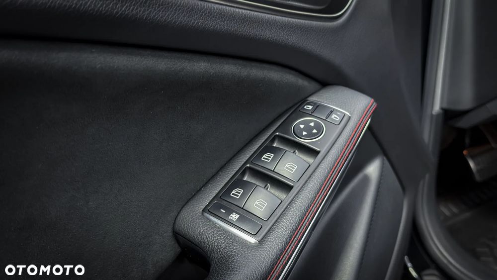 Mercedes-Benz Klasa A 45 AMG 4-Matic - 10
