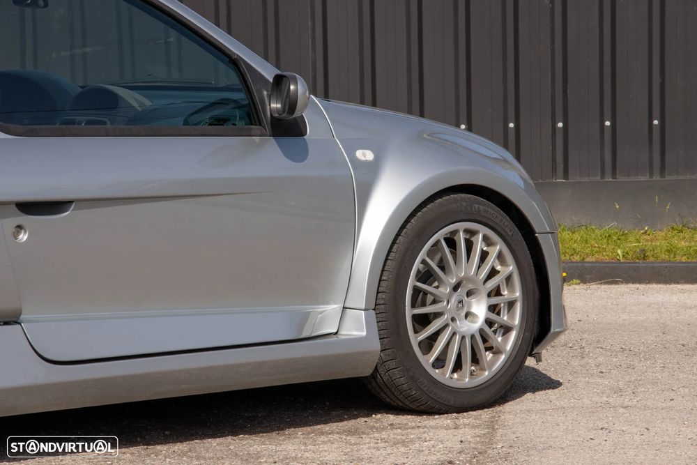 Renault Clio 3.0 V6 Sport - 14