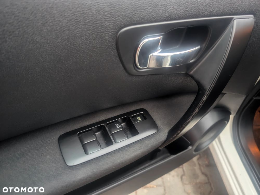 Nissan Qashqai 1.6 Acenta - 12