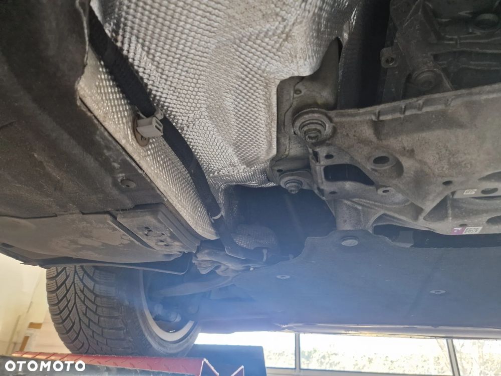 Audi A4 Avant 35 TFSI S tronic advanced - 33