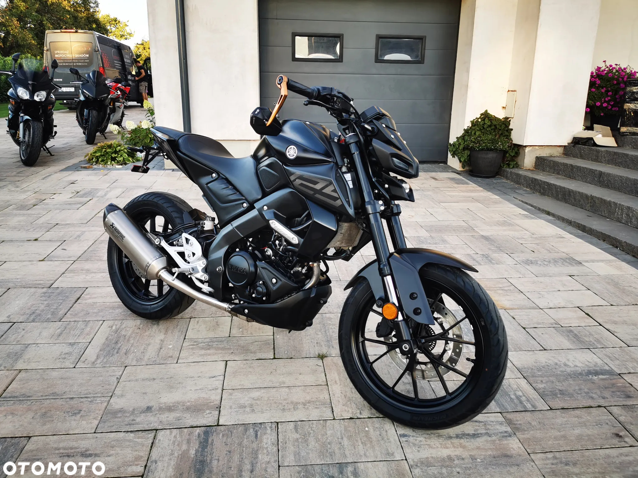 Yamaha MT - 32