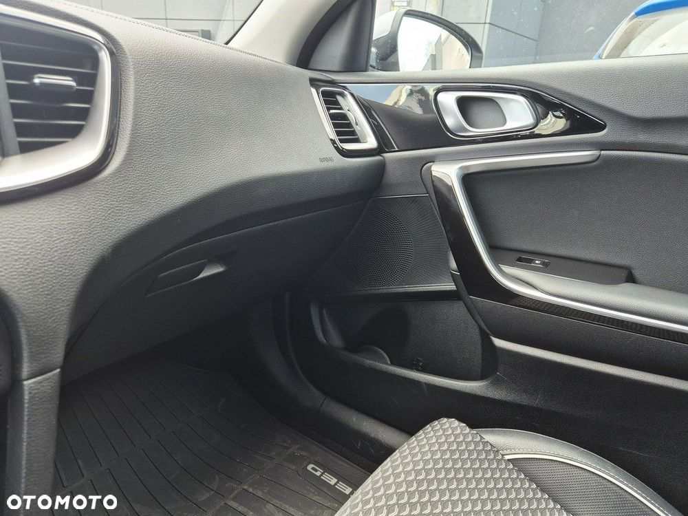 Kia XCeed 1.5 T-GDI M DCT - 28