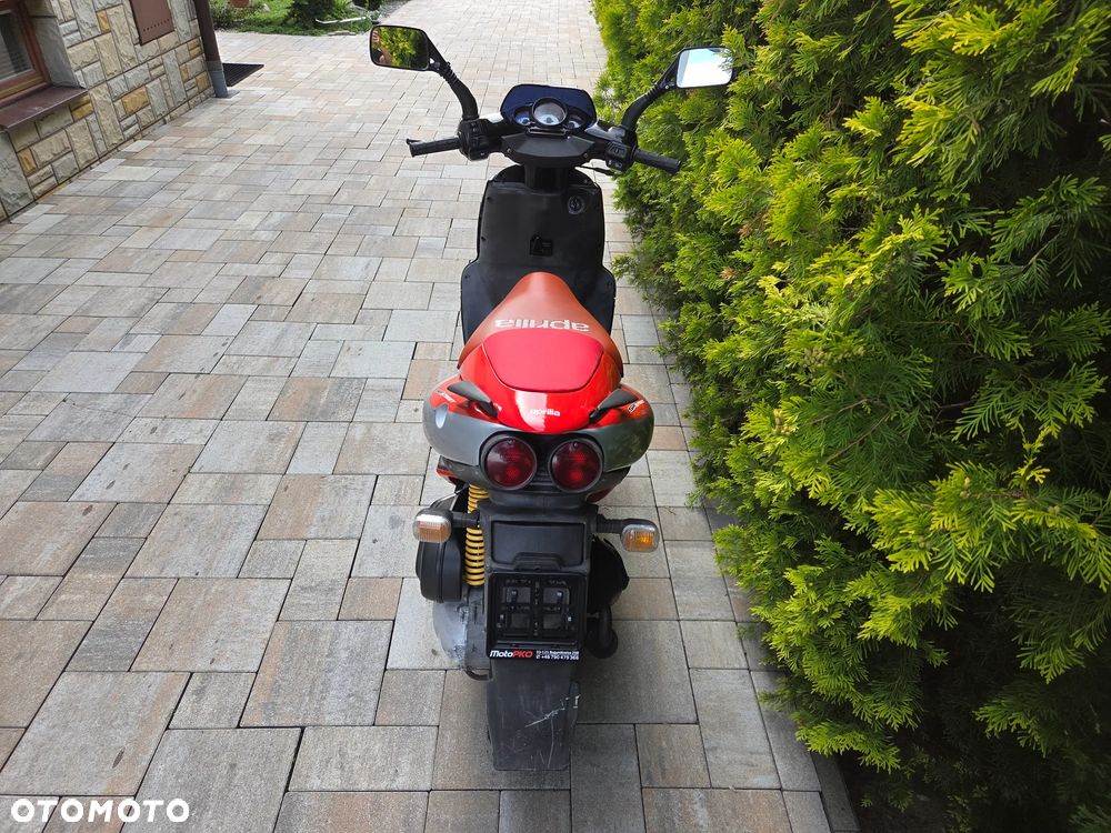 Aprilia SR - 9