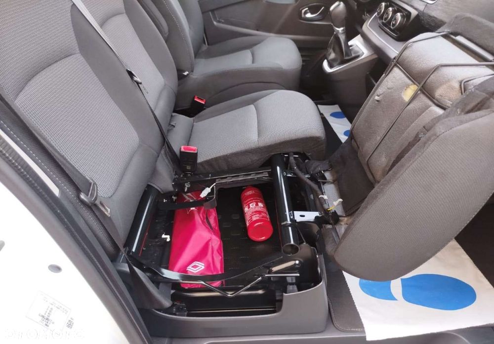 Renault Trafic - 21