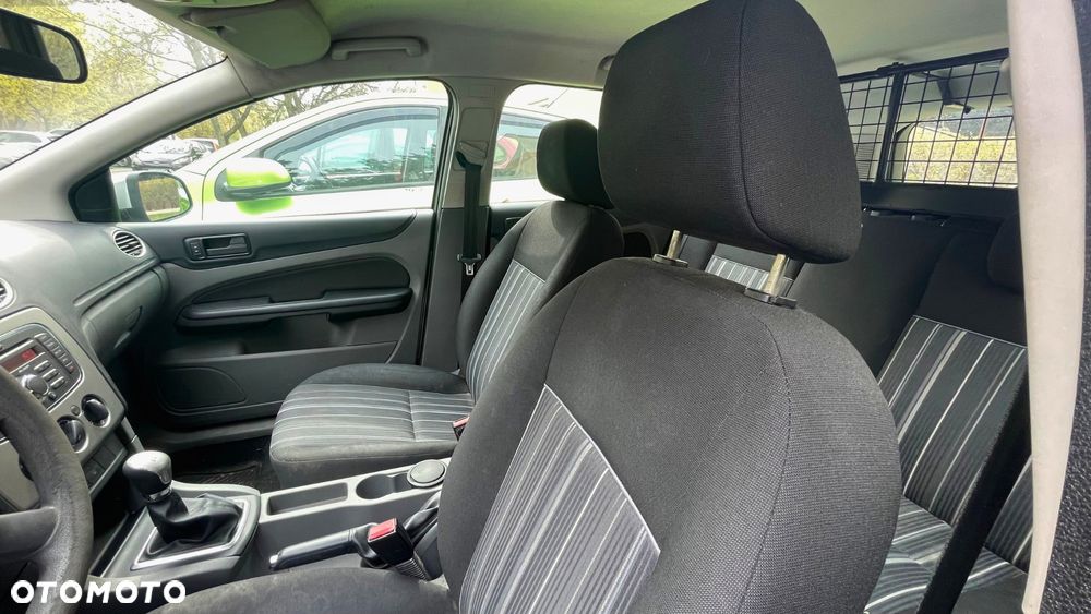 Ford Focus 1.6 TDCi Ambiente - 6