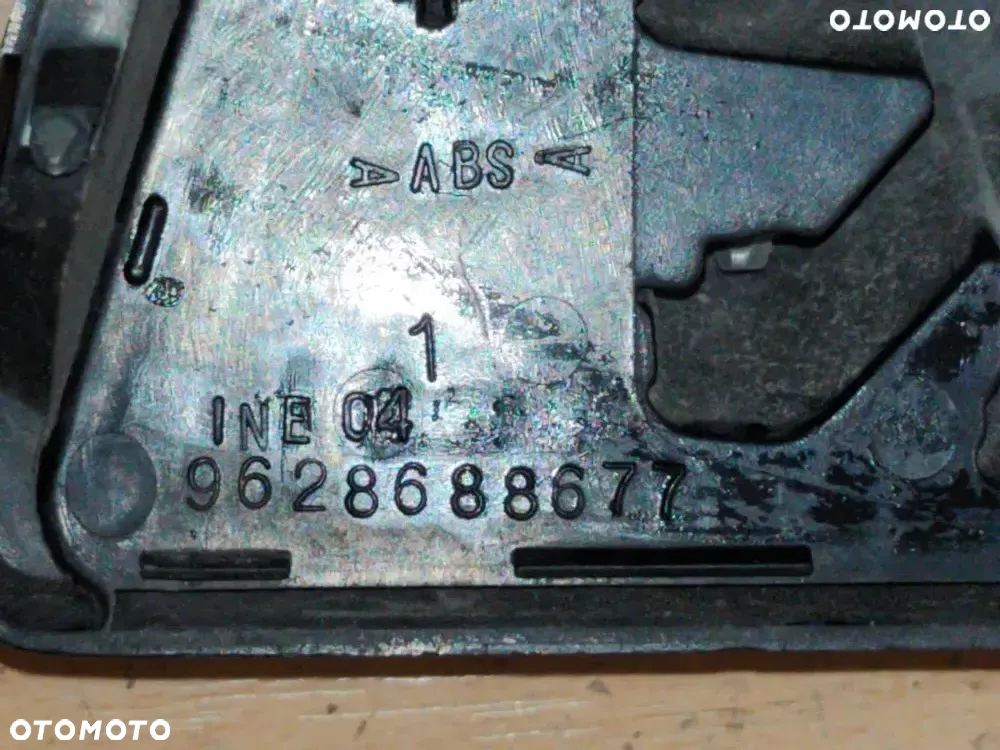 Znaczek emblemat Peugeot 206 9628688677 - 3