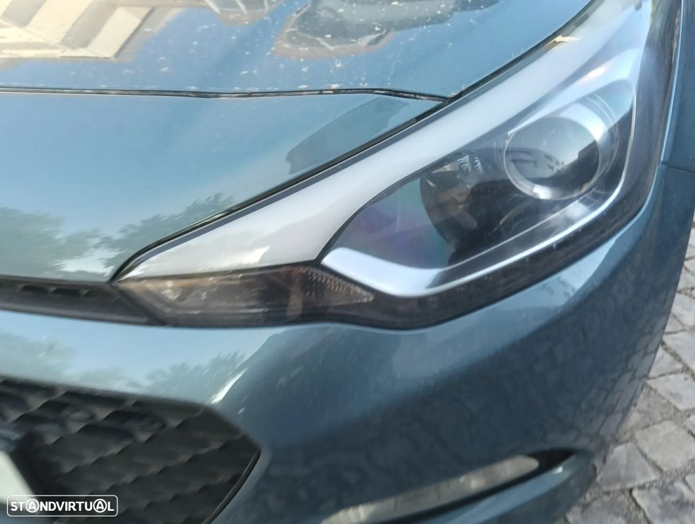 Hyundai i20 1.1 CRDi Comfort+Pack Look+JLL16 - 22