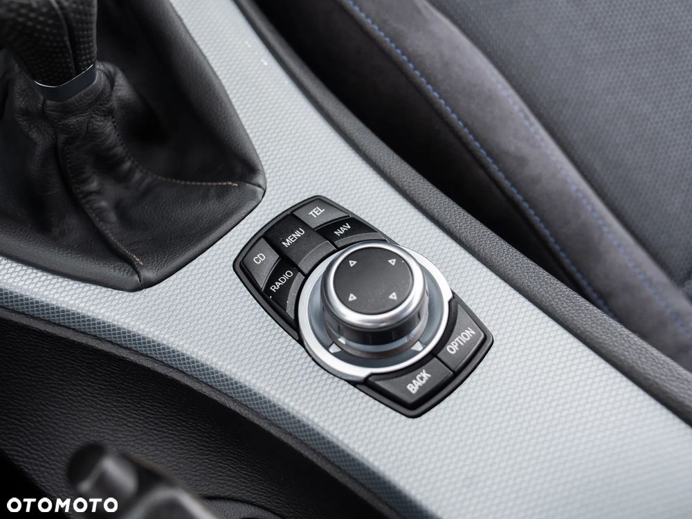 BMW Seria 3 318i Edition Sport - 28