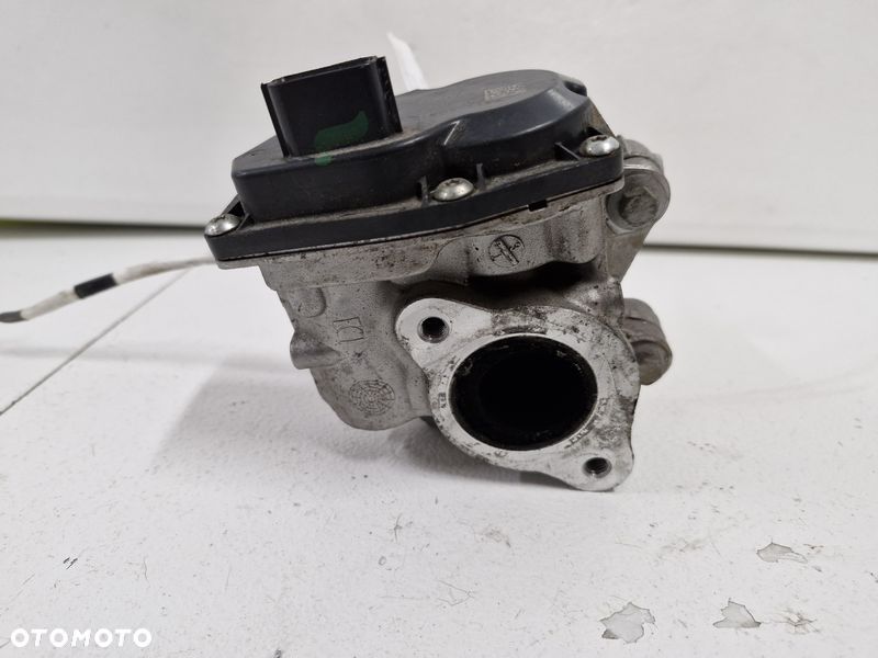 RENAULT MASTER III 2.3 DCI ZAWÓR EGR 147103921R - 9