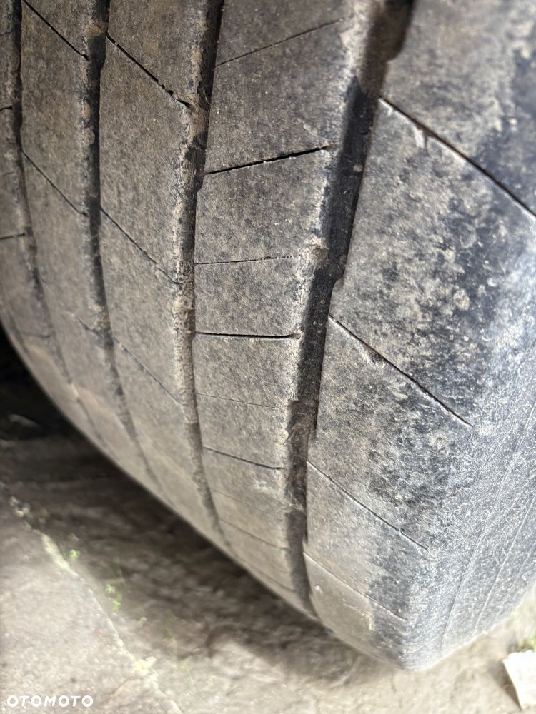 Schwarzmuller RUFA Naczepa niskopodwozie / Najazdy / Platforma / Mocowanie do kontenerów / OCYNK / 2017r / Podnoszona oś - 15