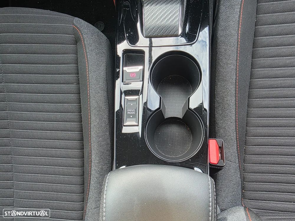 Peugeot e-208 Allure - 21