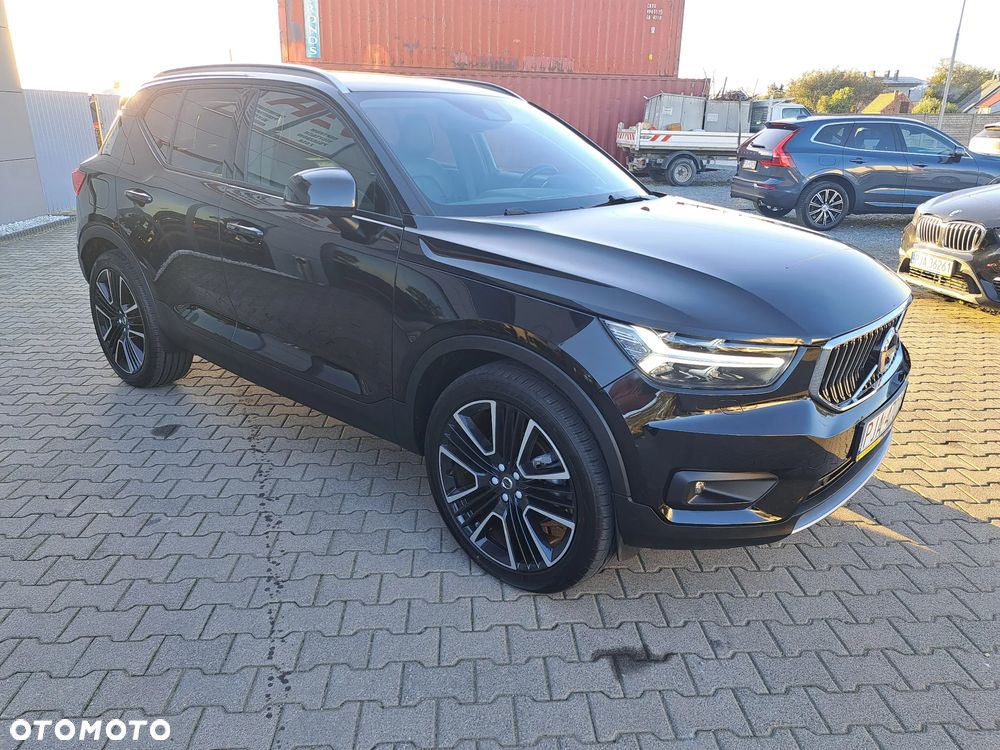 Volvo XC 40 T5 AWD Momentum - 4