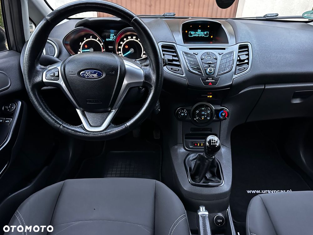Ford Fiesta 1.25 Silver X (Ambiente) - 29