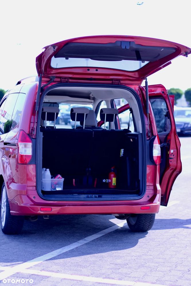 Ford Tourneo Courier 1.6 TDCi Titanium - 20