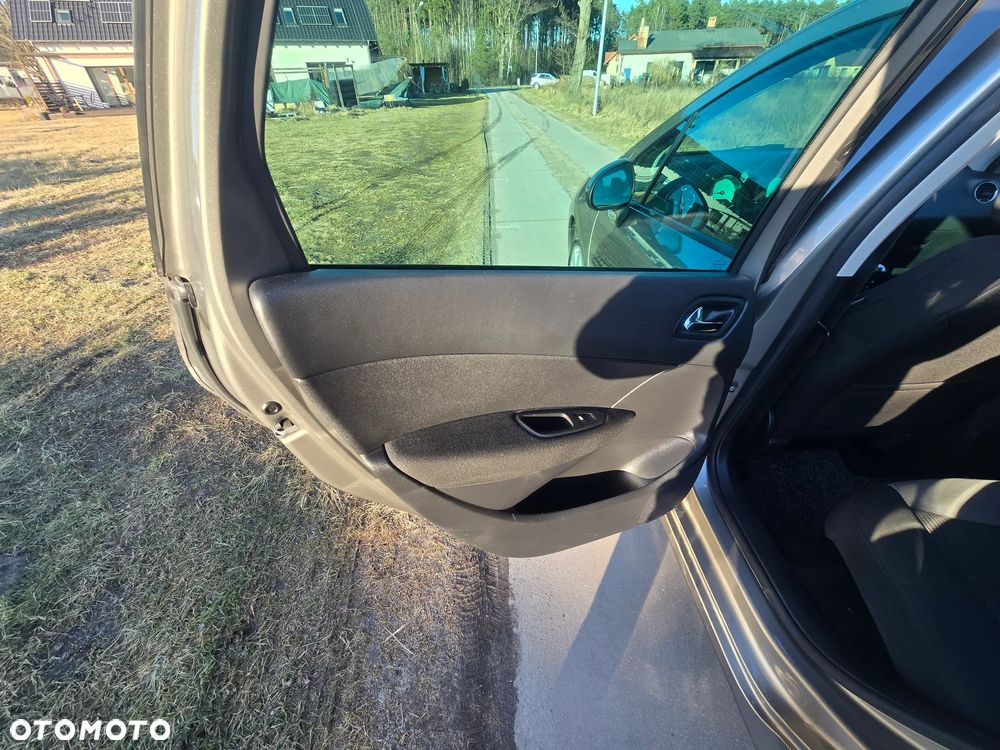 Peugeot 308 1.6 HDi Premium Plus - 10