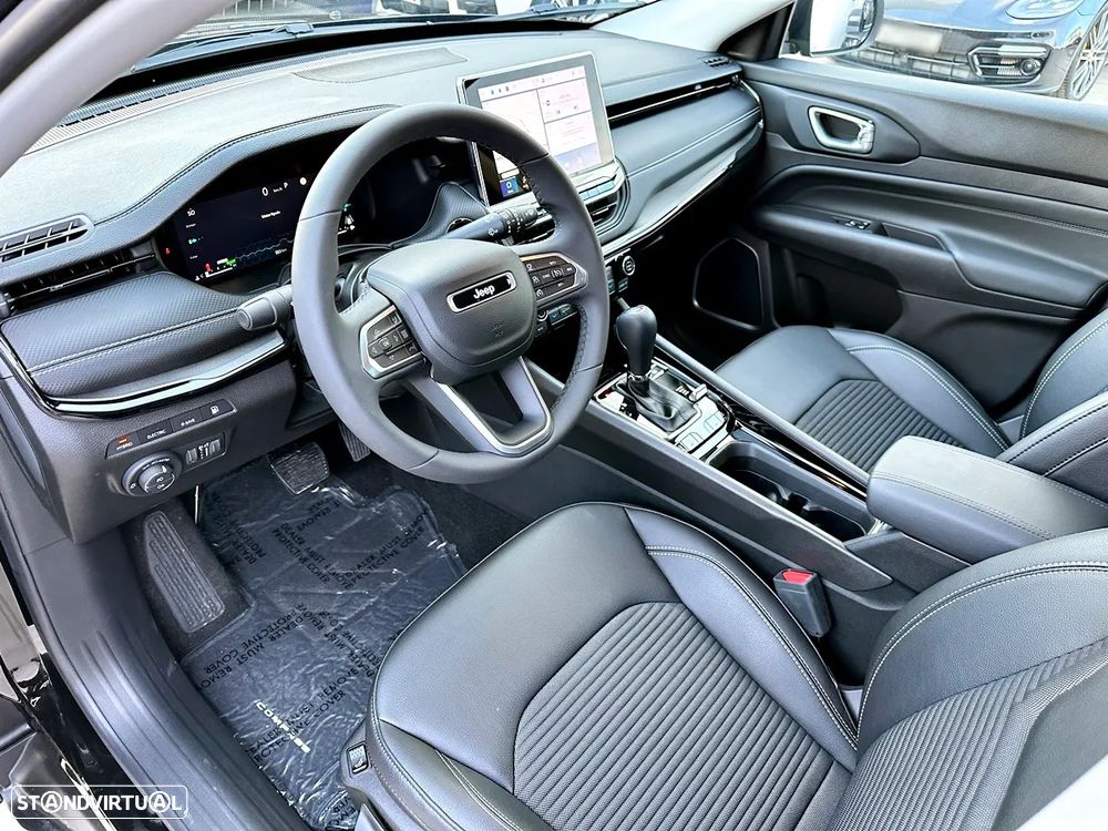 Jeep Compass 1.3 TG Limited S - 25