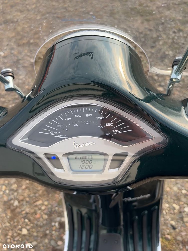 Vespa Primavera - 11