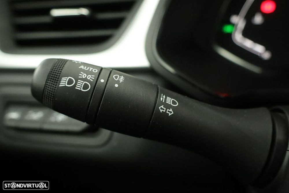 Renault Captur 1.0 TCe Techno Bi-Fuel - 17