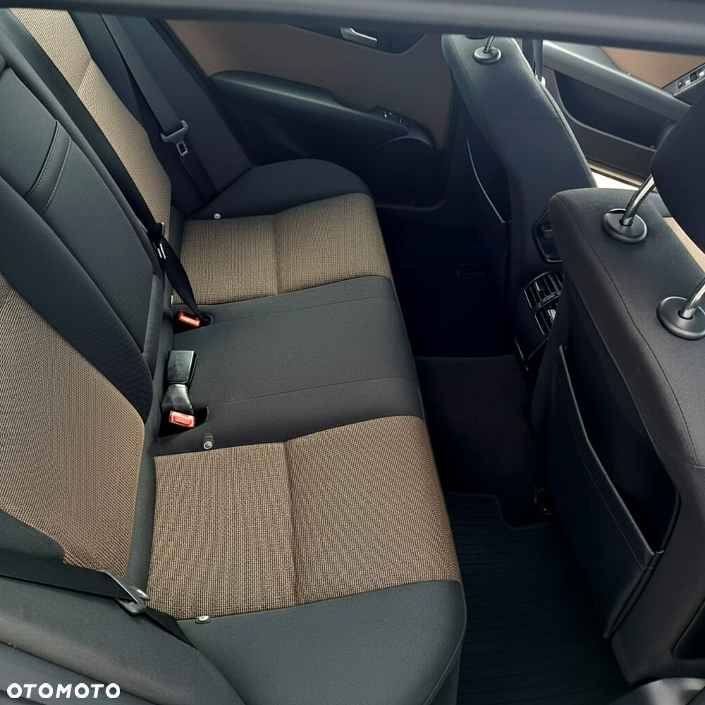 Mercedes-Benz Klasa C 180 Kompressor - 7