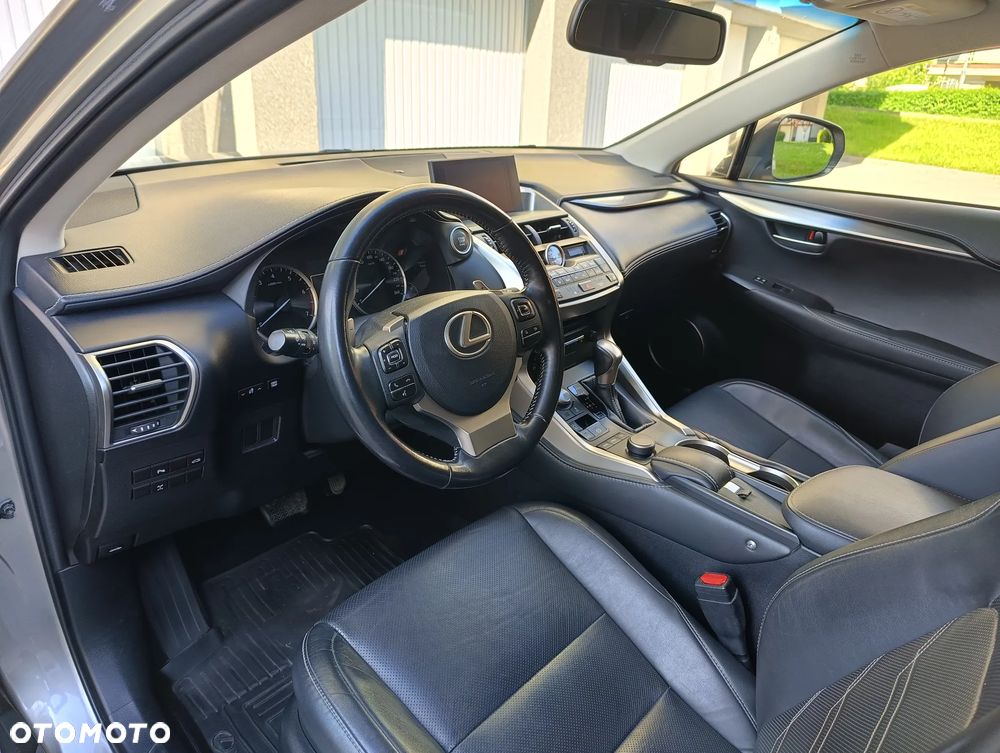 Lexus NX 200t Comfort AWD - 14